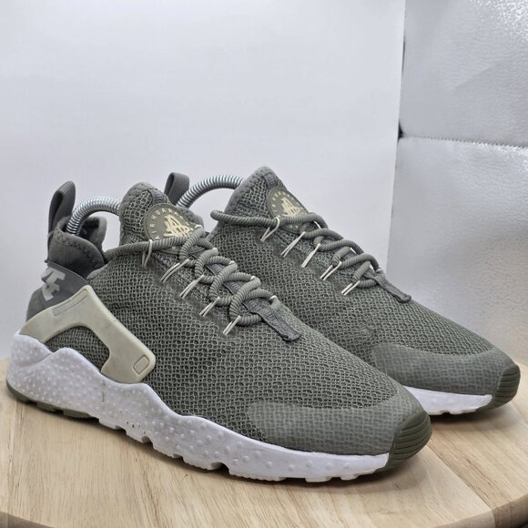 Womens US 10 - Nike Air Huarache Run Ultra Green Running Shoes Cross Trainers - Picture 4 of 7